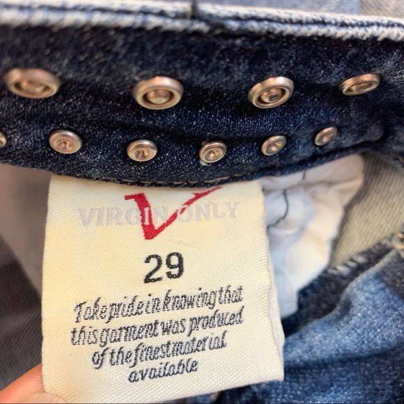 Women's Blue Jeans with Embellished Pockets - Picture 9 of 14